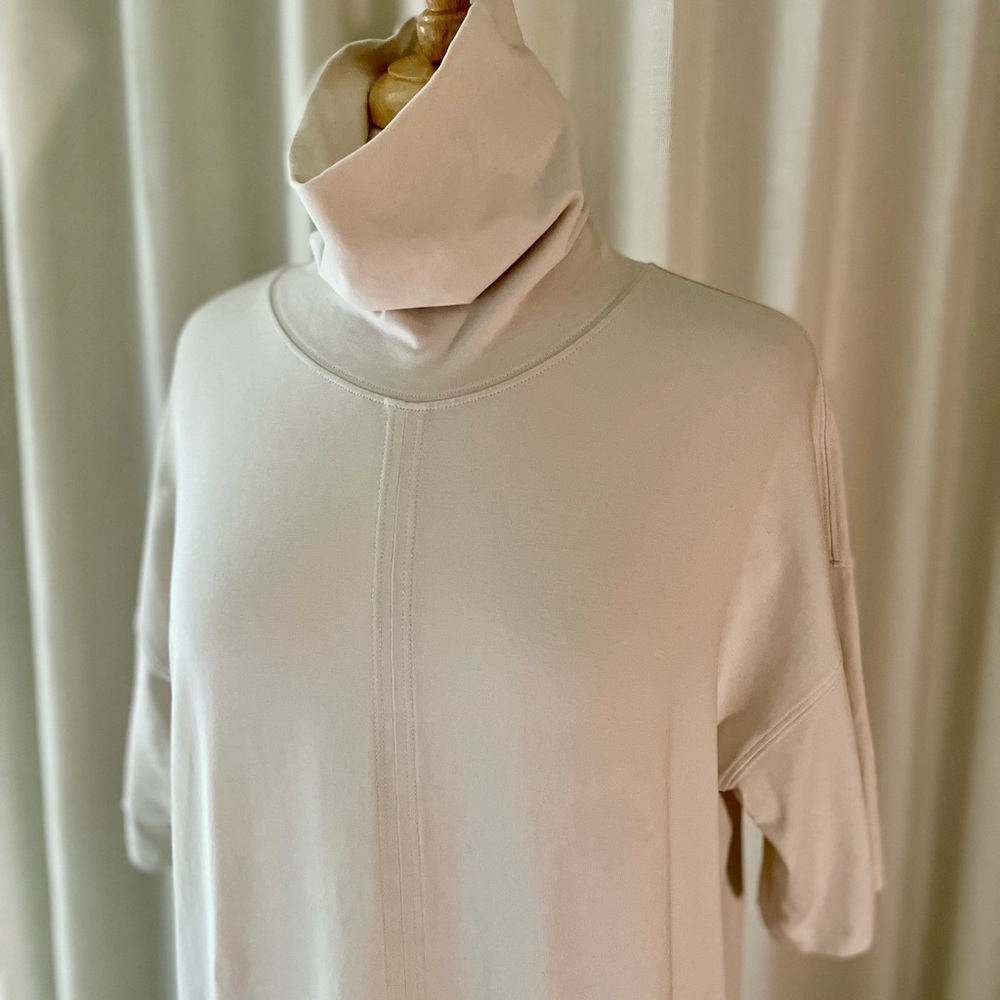 Lululemon midi dress-size 6